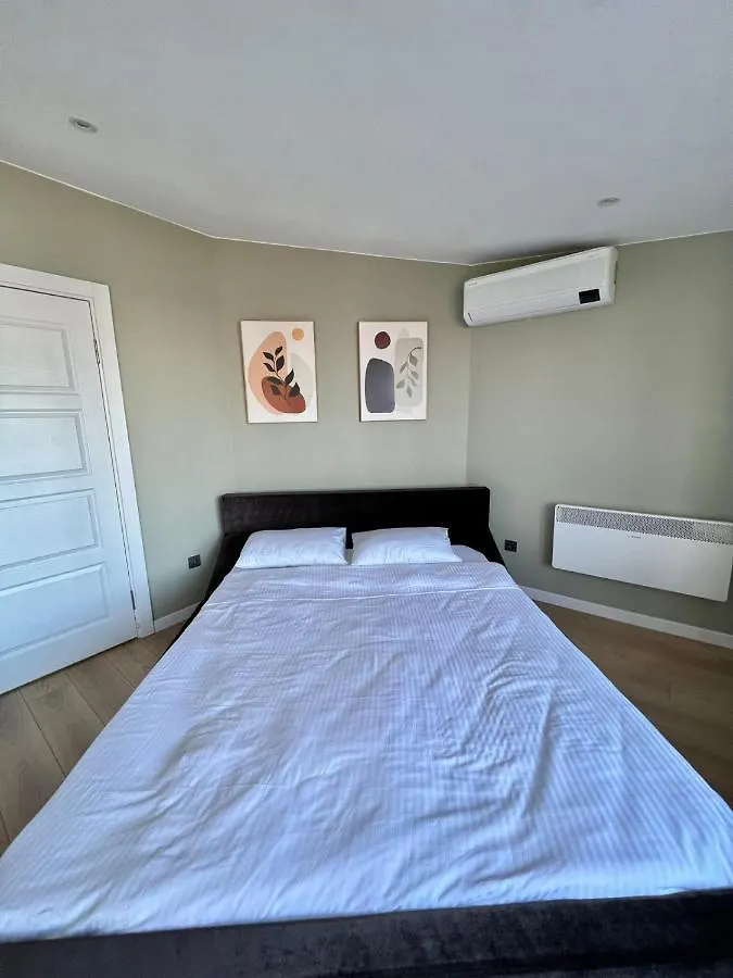 Wonder Homes - Charming Designer Rooftop Terrace With Sea View, At Taksim Istanbul